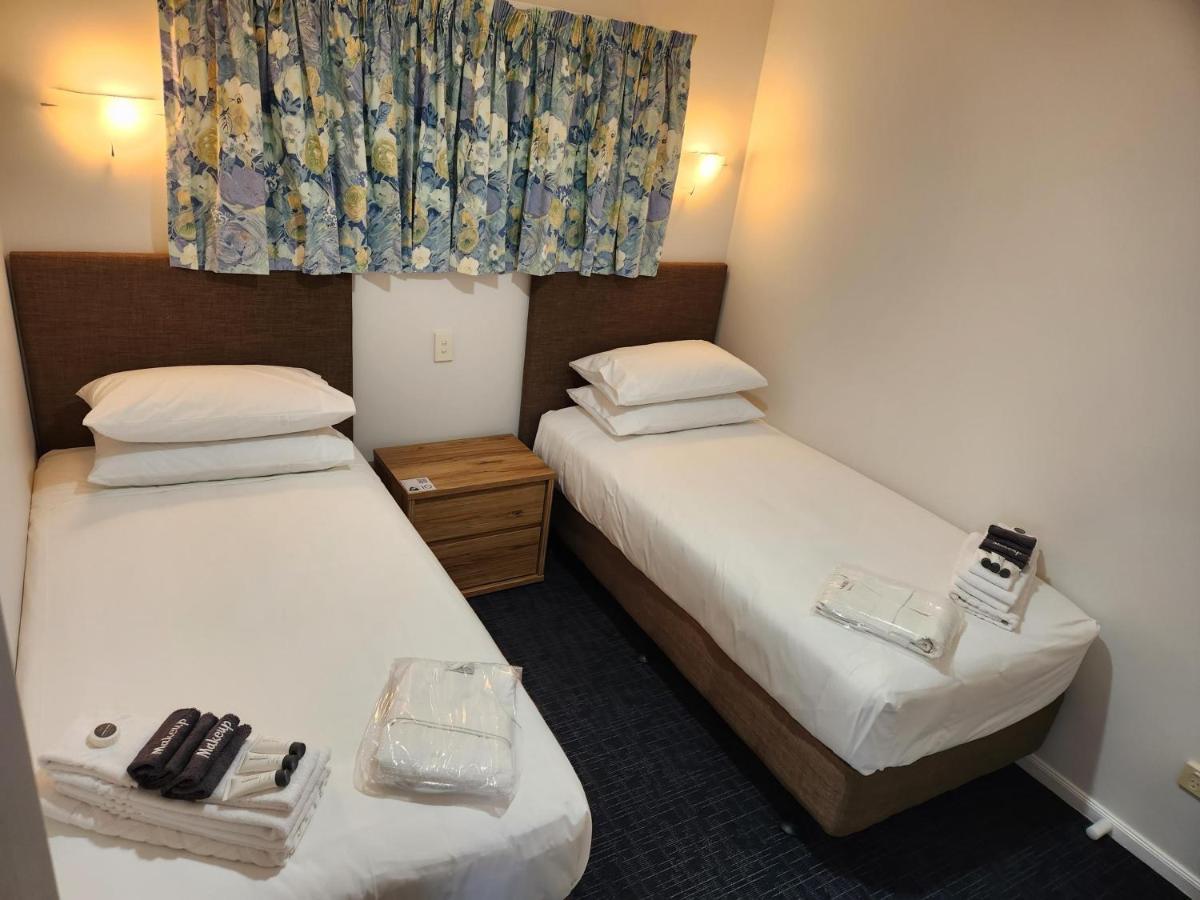 Botany Palms Motel โอ๊คแลนด์ ภายนอก รูปภาพ