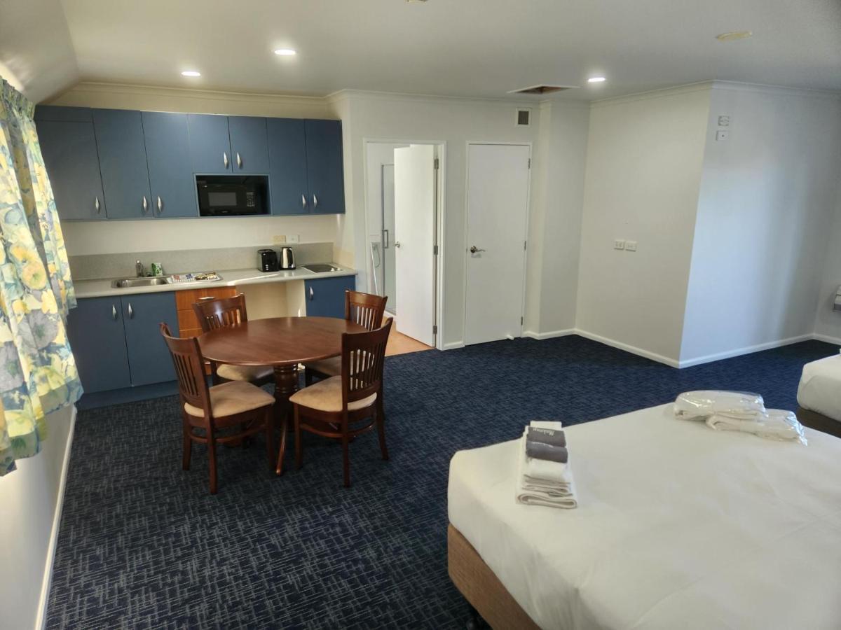 Botany Palms Motel โอ๊คแลนด์ ภายนอก รูปภาพ