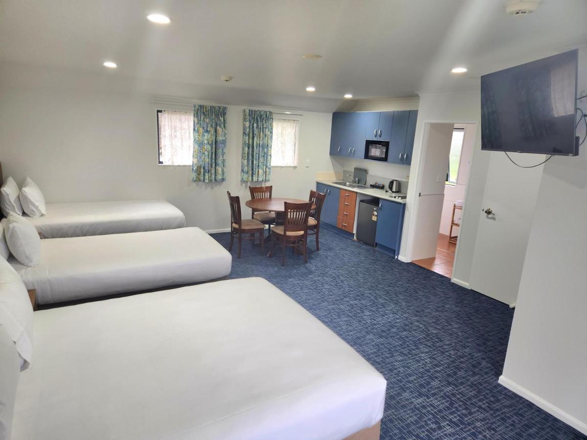 Botany Palms Motel โอ๊คแลนด์ ภายนอก รูปภาพ
