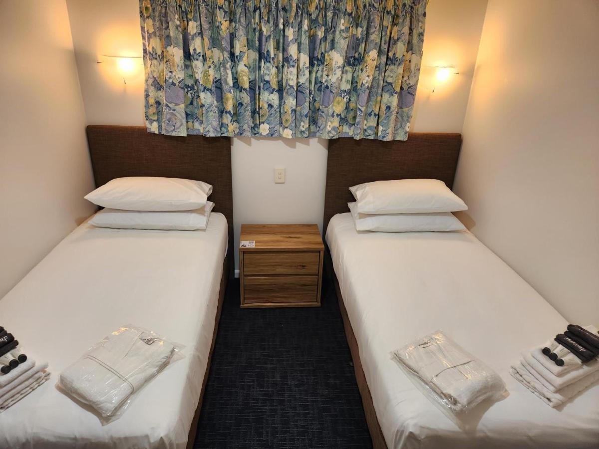 Botany Palms Motel โอ๊คแลนด์ ภายนอก รูปภาพ